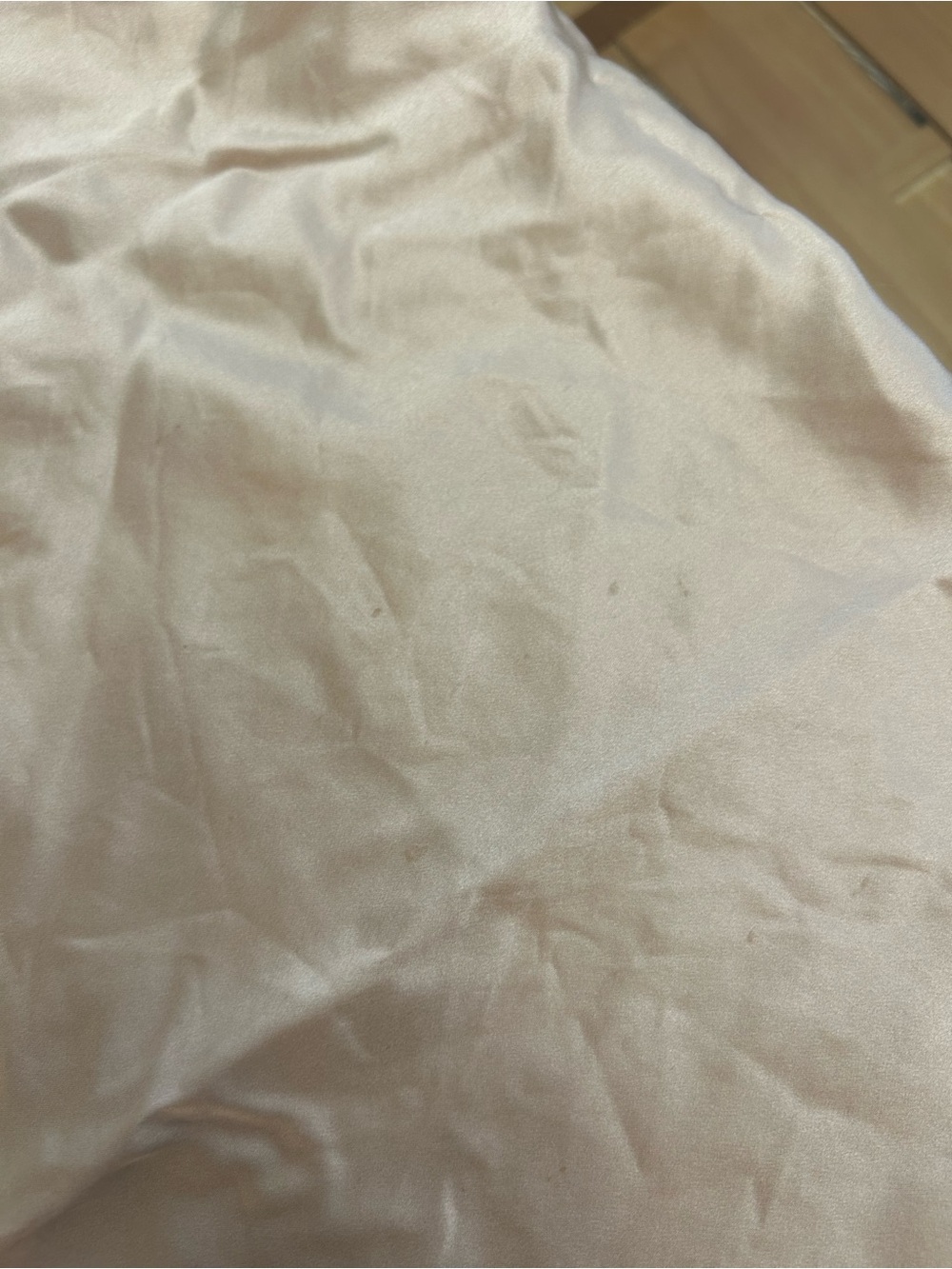 100% Silk Slip Pillowcase in Champagne Colour - Picture 8 of 9